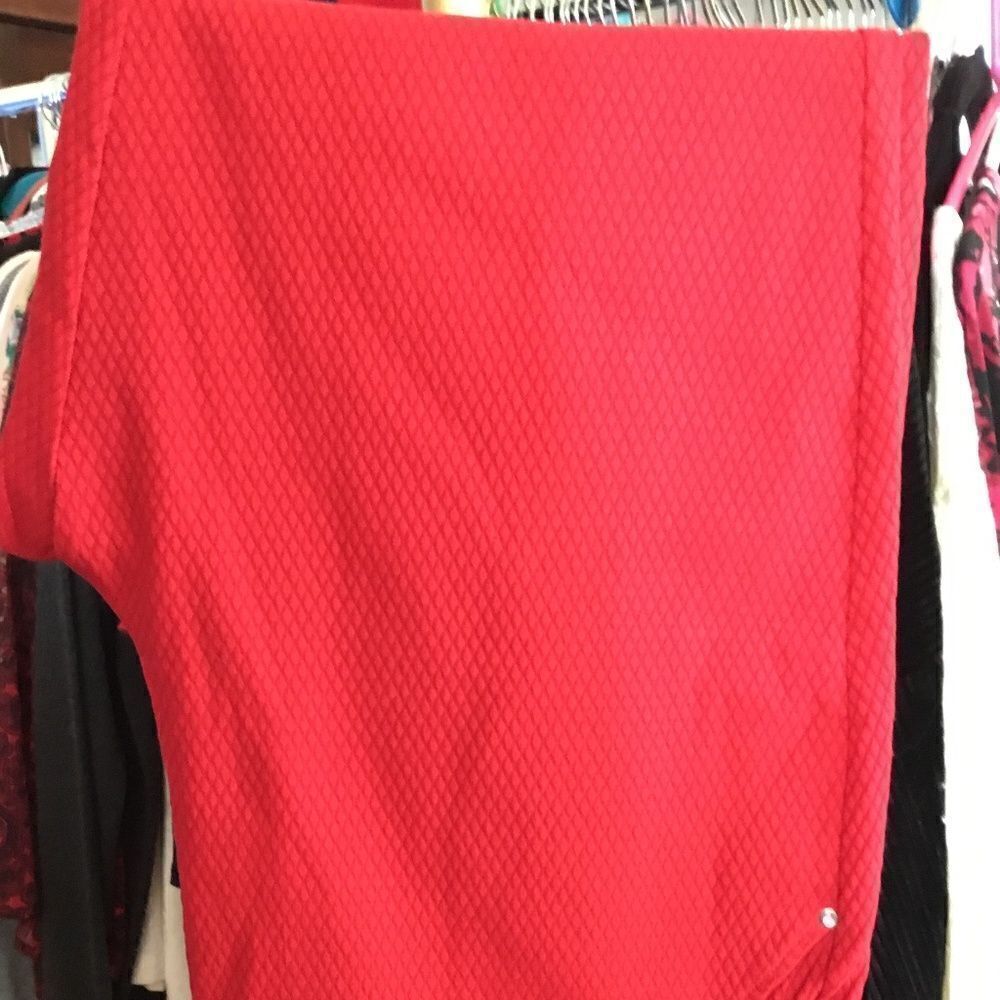 Hue NWT Red Diamond Textured Skimmers XXXL